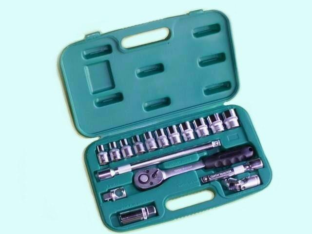 17PCS 1/2 Dr. Socket Wrench Set