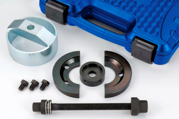 Compact Wheel Hub Tool Set